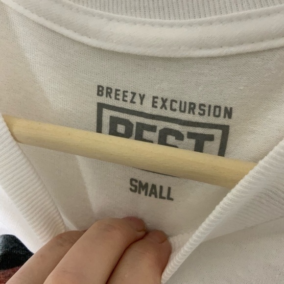 BEST t-shirt breezy Excursion Code graphic white sleeve tee - Picture 2 of 2